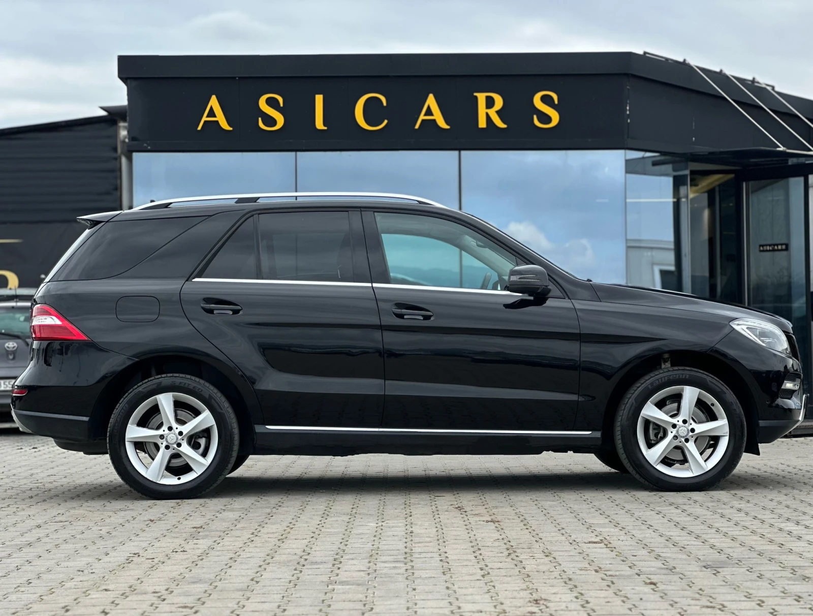 Mercedes-Benz ML 350 2012