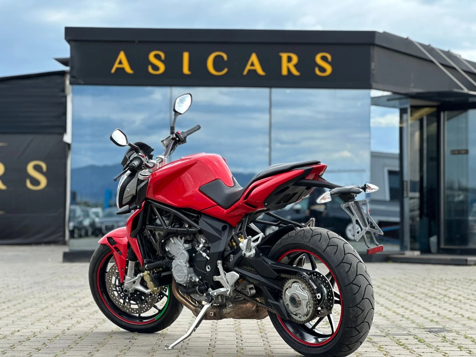MV Agusta Brutale 2015