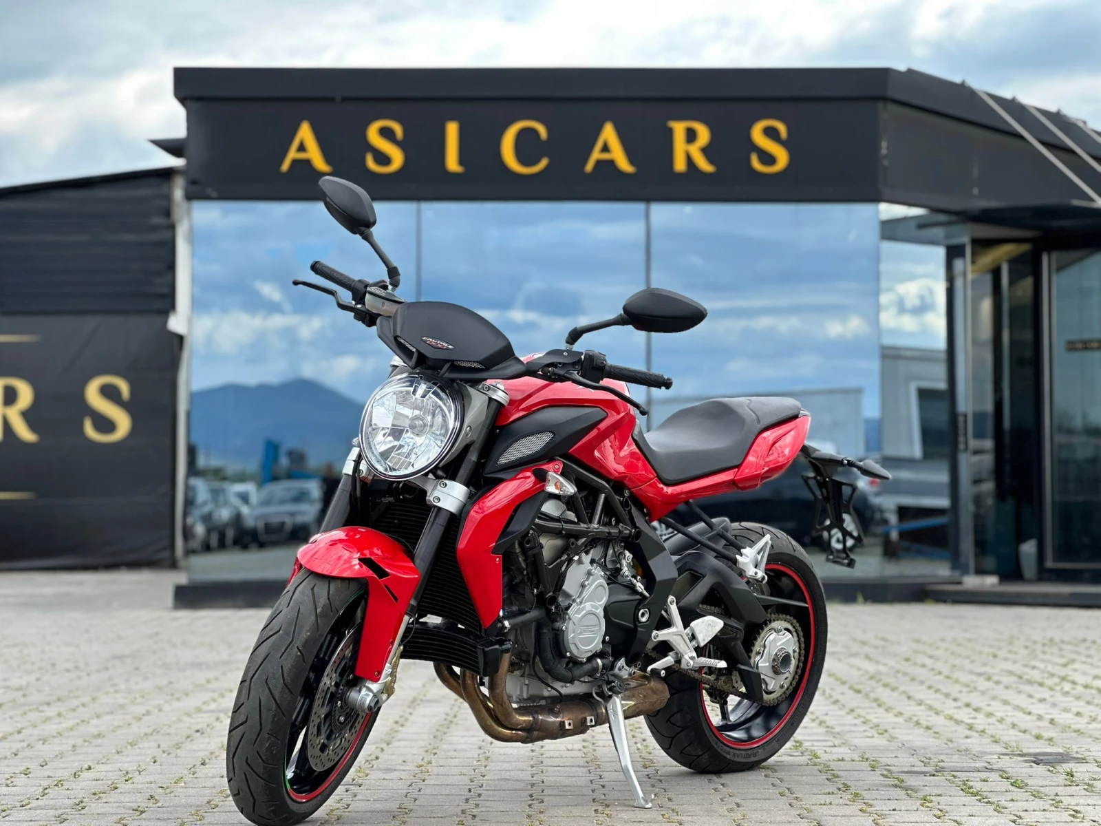 MV Agusta Brutale 2015