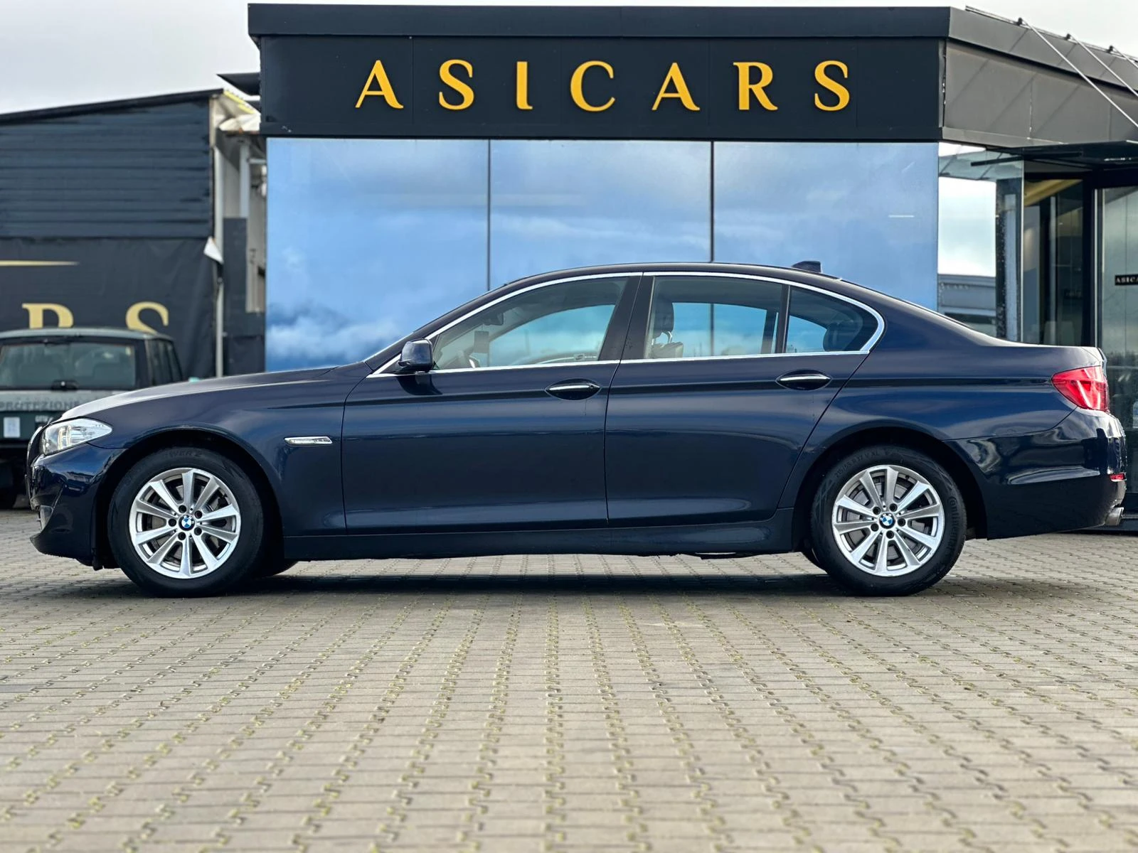 BMW 520 2012