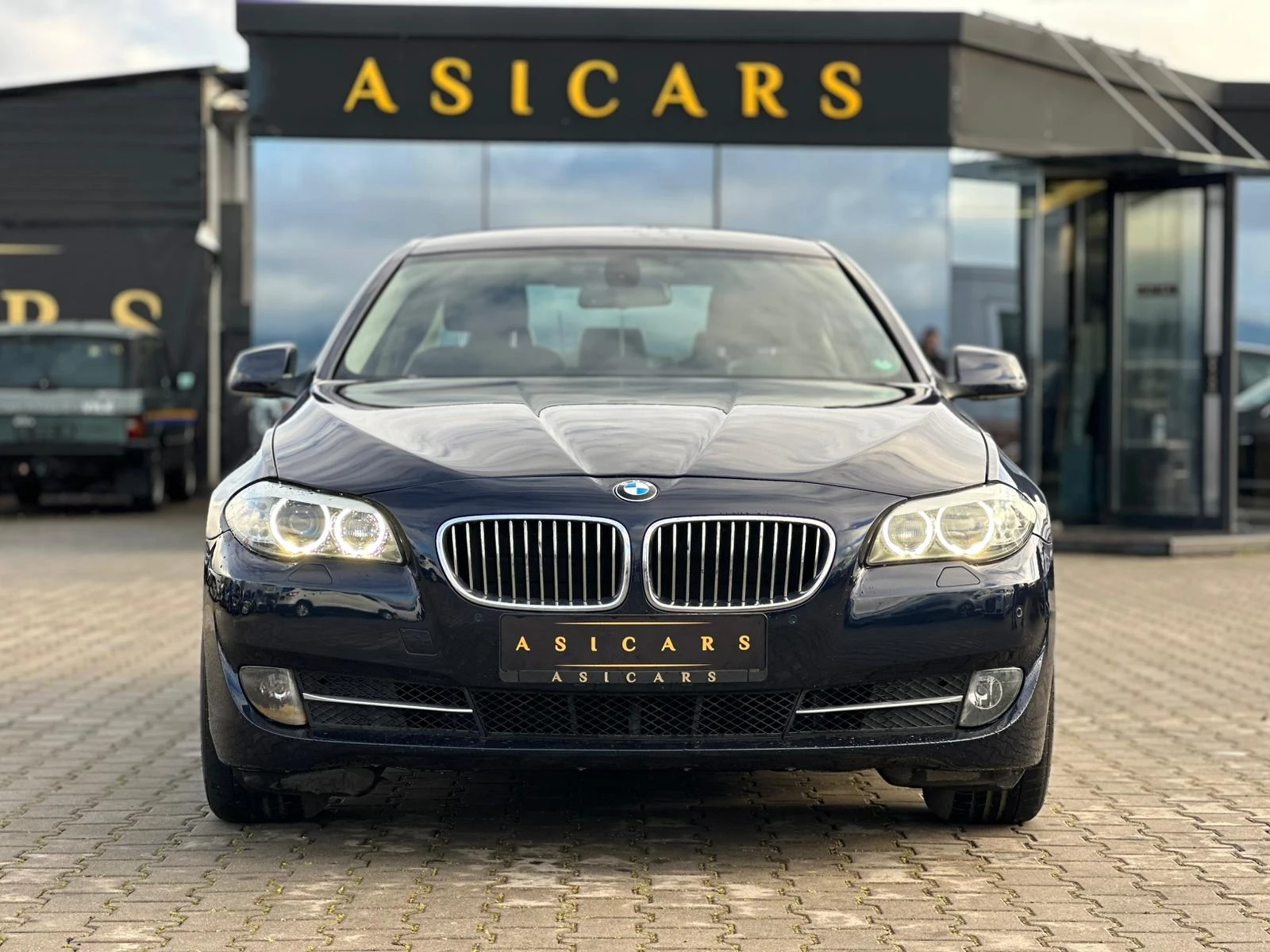 BMW 520 2012